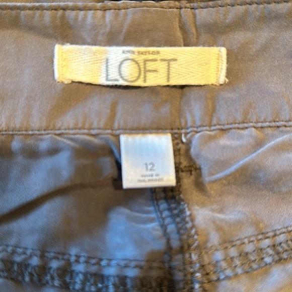 Ann Taylor Loft Gray cargo joggers size 12 - Picture 6 of 9